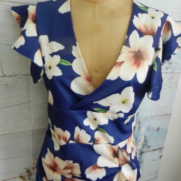 Chic Me Dresses & Skirts - REDUCED ! Chic Me dress